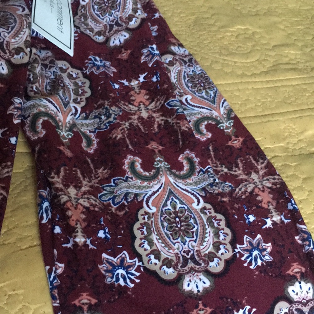 Paisley Design stretch Tights - Picture 6 of 6